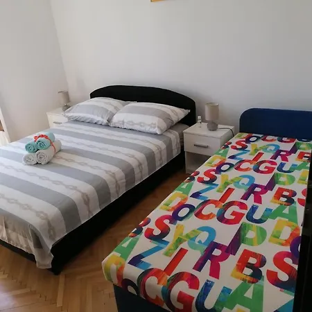 With Parking Space Mocici, Dubrovnik - 12856 Апартаменты Чилипи