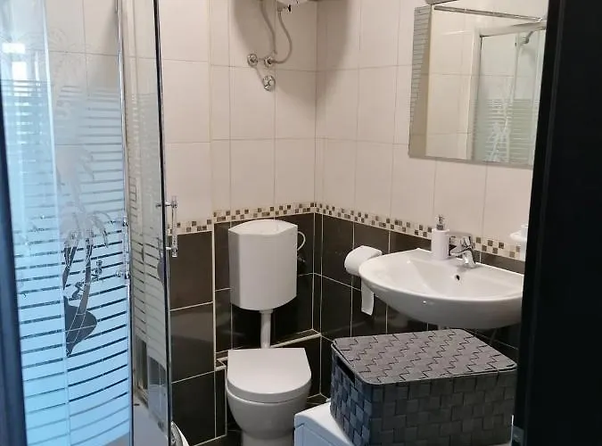 With Parking Space Mocici, Dubrovnik - 12856 Apartman Čilipi